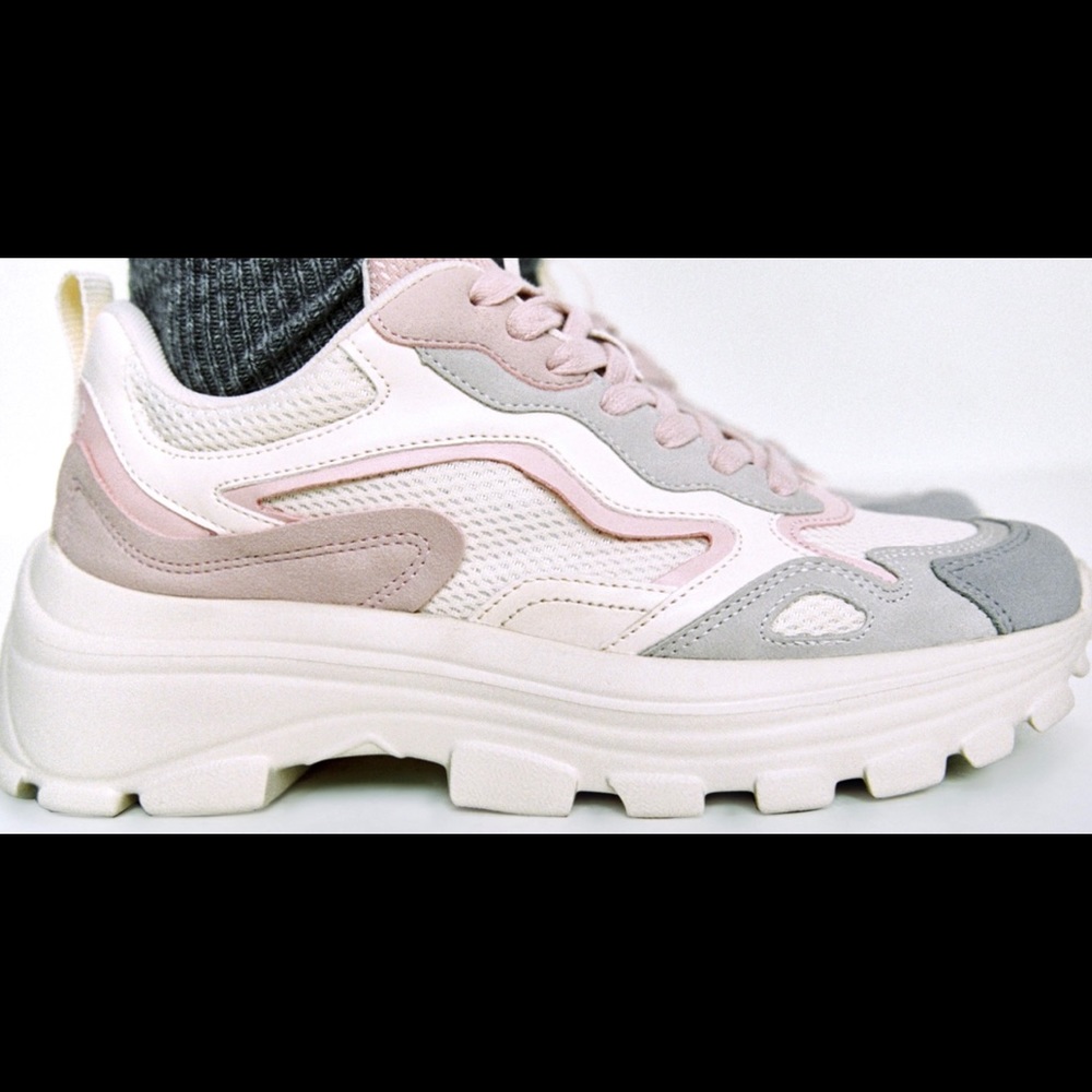 Zara Trainers, size 40 (US size 9) NWT